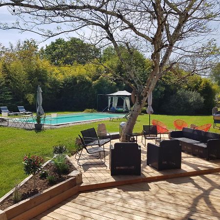 Bed and Breakfast Domaine De Baise Feugarolles Esterno foto