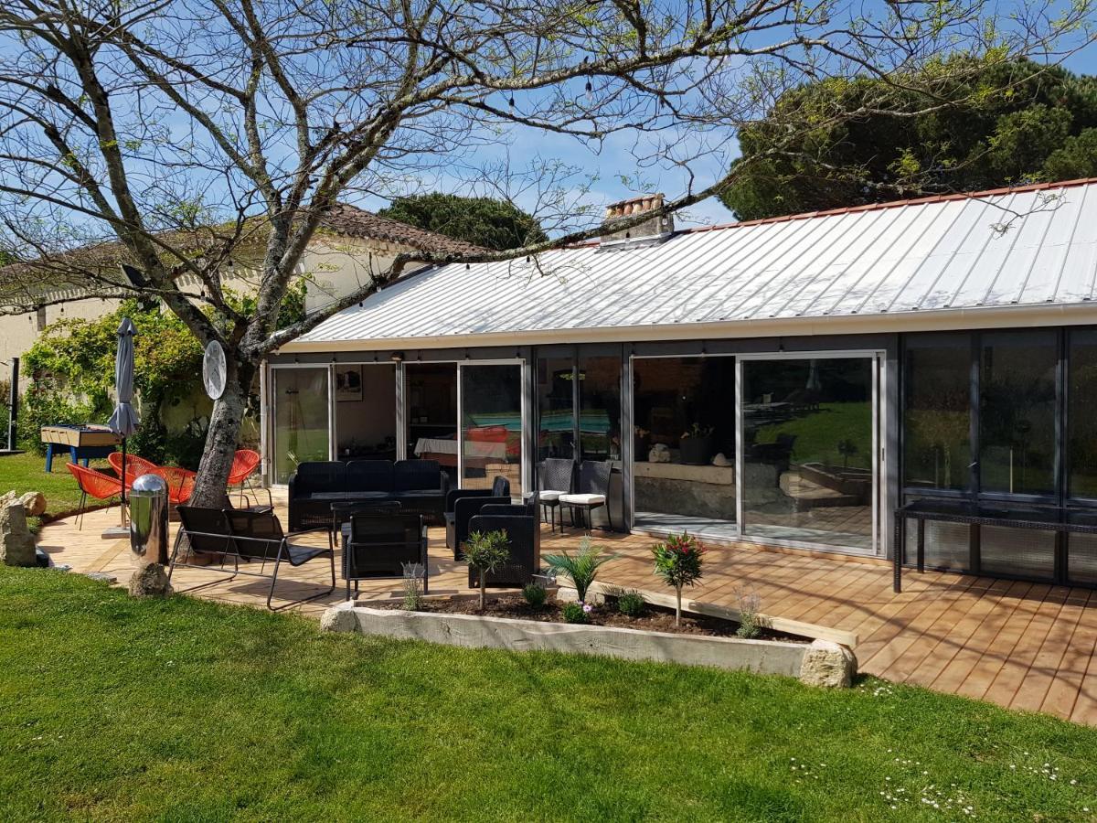 Bed and Breakfast Domaine De Baise Feugarolles Esterno foto